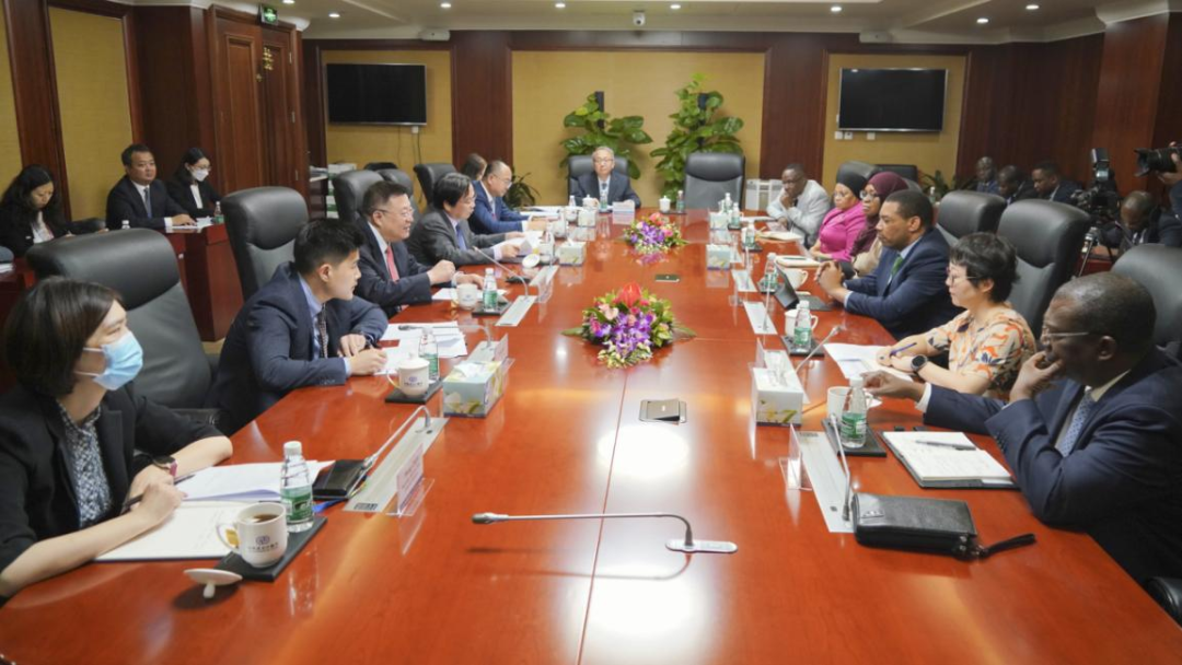 1692370360405622.png 640.png