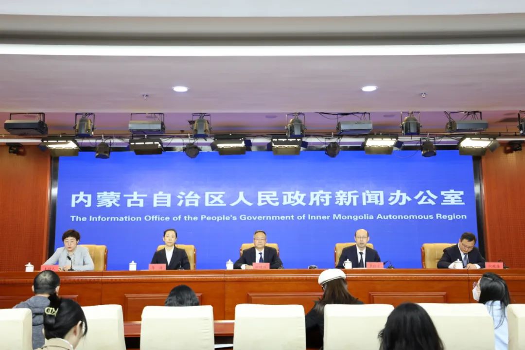 1685076501817635.jpg 640.jpg