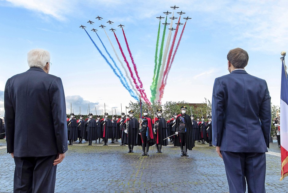 1638013185110051.jpg ein-vom-quirinale-palast-zur.jpg