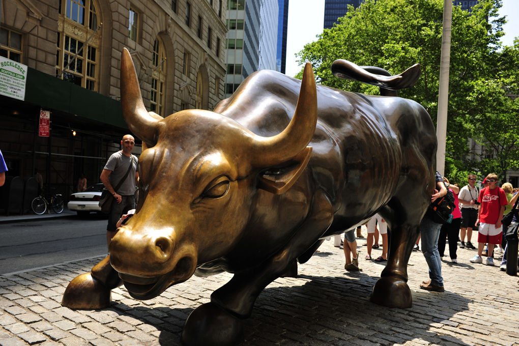 1594716258272610.jpg 华尔街牛累了.jpg