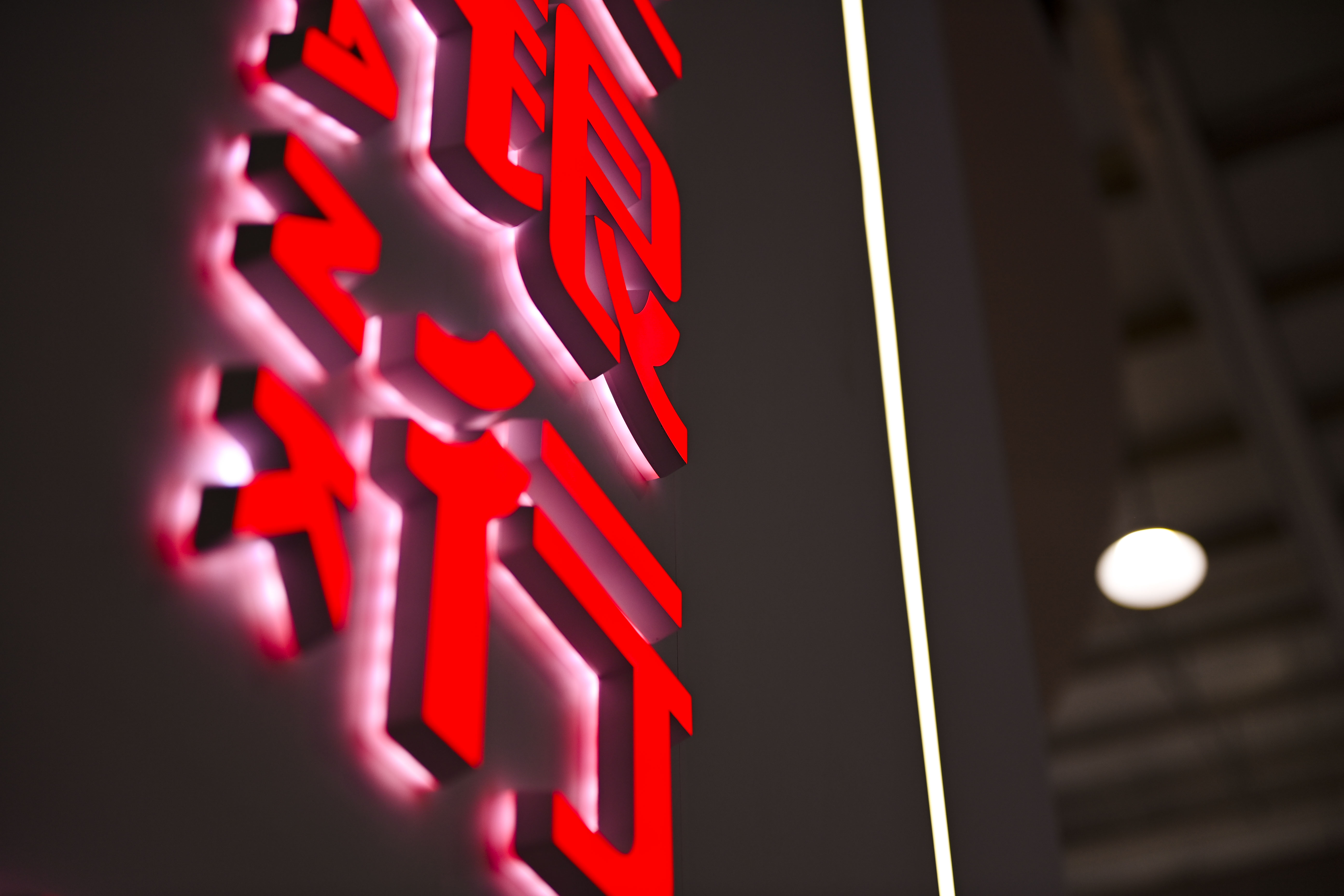 1741563903576042.jpg 银行-3.jpg