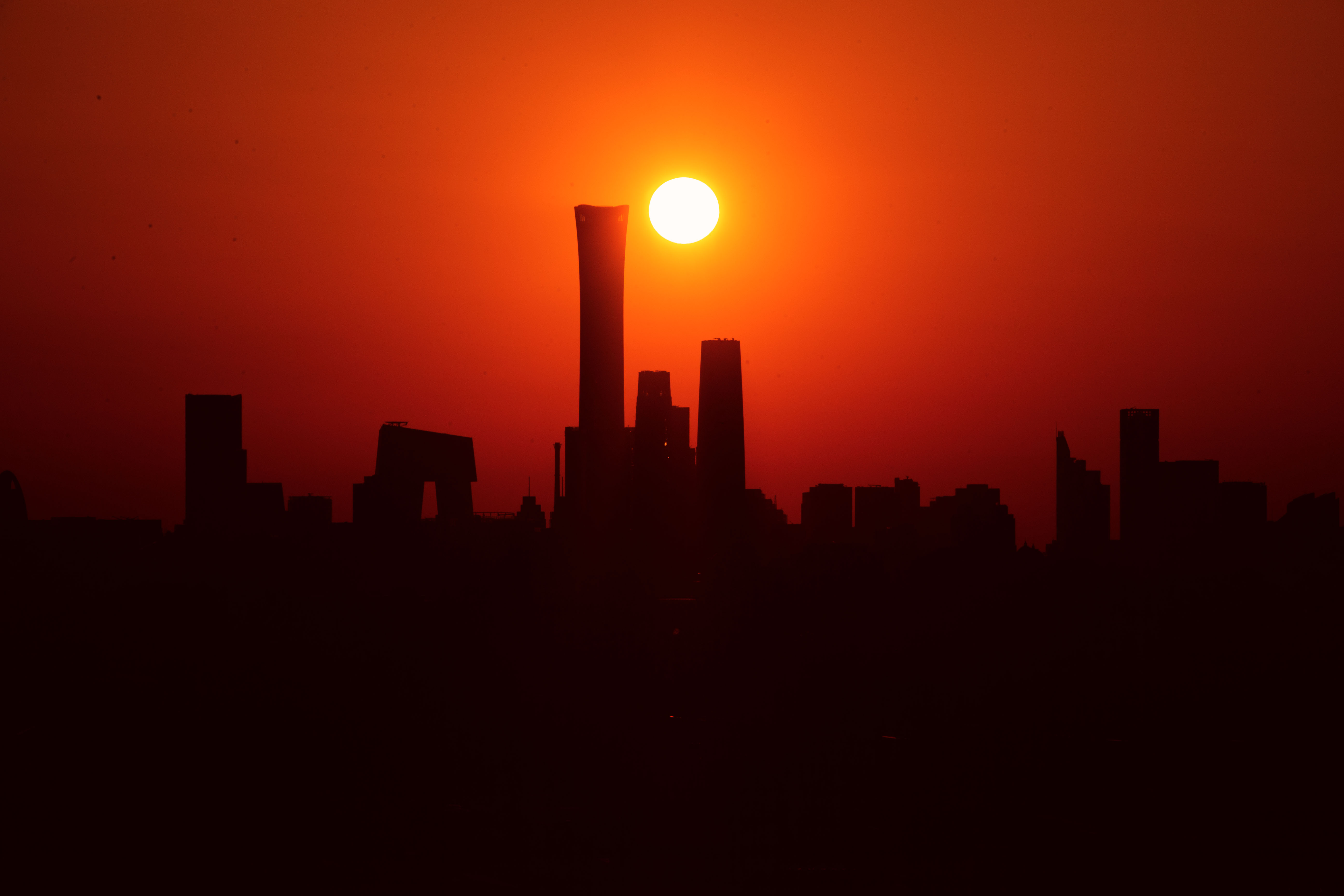 1709864451287309.jpg 2024年3月8日办公室拍摄中国尊日出-8.jpg